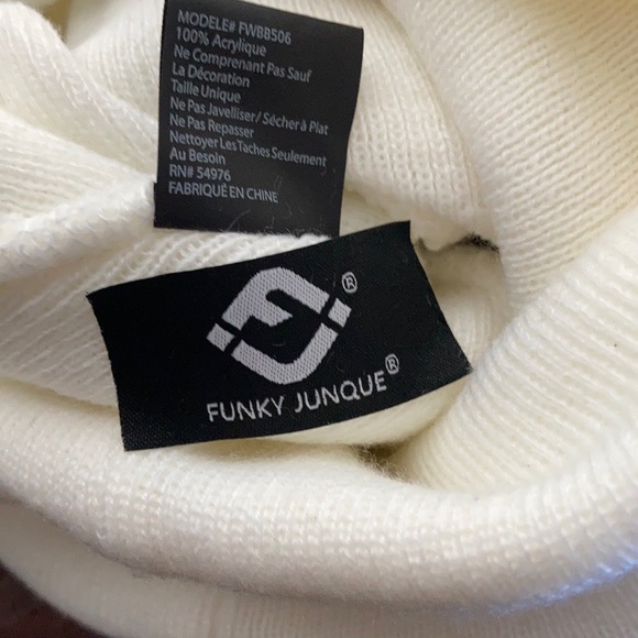 Funky Junque brides winter hat - Picture 4 of 5